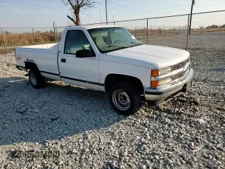 1998 Chevrolet Silverado 1500 with VIN 1GCEK14R1WZ203739, listed as a Copart auction lot 77809444 with 147,168 mi miles and Salvage Title. Bid and sale history available at DreamBid. Image 10.