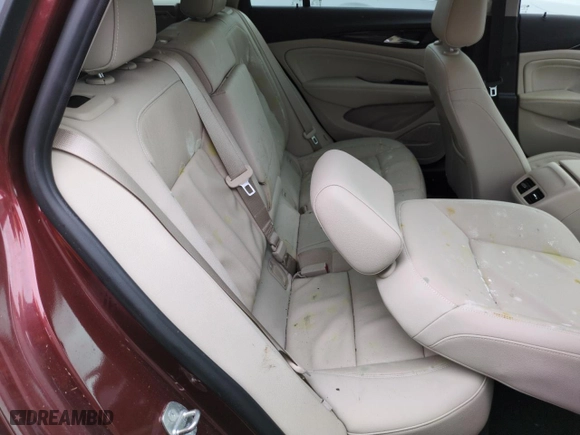 2018 Buick Regal TourX Essence with VIN W04GV8SXXJ1119849, listed as a Copart auction lot 74261114 with NaN miles and Non Repairable. Bid and sale history available at carsss.com. Image 11.