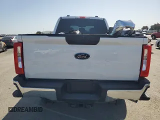 2024 Ford F-250 XL with VIN 1FT7W2BA8REE06252, listed as a Copart auction lot 51831265 with 4,425 mi miles and Salvage title. Bid and sale history available at DreamBid. Image 6.