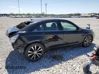 2014 Chrysler 200 Touring z VIN 1C3CCBBGXEN152330, wystawiony jako Copart lot #52295375 z przebiegiem 211 585 mil mil oraz Szkoda całkowita • Salvage title. Historia ofert i sprzedaży dostępna na DreamBid. Obrazek 3.