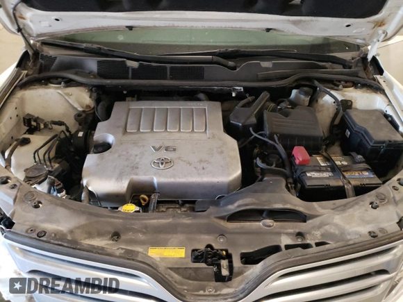 2010 Toyota Venza with VIN 4T3BK3BB5AU028053, listed as a Copart auction lot 52900745 with 121,222 mi miles and Salvage Title. Bid and sale history available at carsss.com. Image 12.