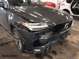 2017 Volvo XC90 Momentum with VIN YV4A22PK6H1131017, listed as a IAAI auction lot 40843305 with 134,205 mi miles. Bid and sale history available at carsss.com. Image 6.