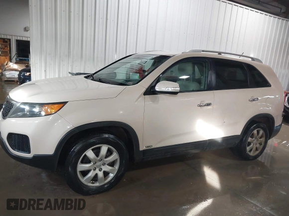 2012 Kia Sorento LX with VIN 5XYKTDA25CG226072, listed as a IAAI auction lot 41398669 with 229,218 mi miles. Bid and sale history available at carsss.com. Image 14.