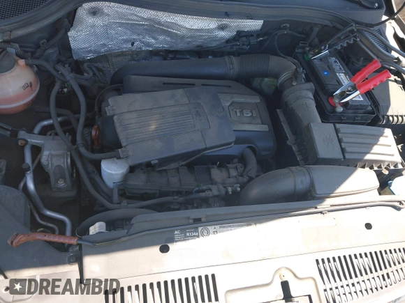 2011 Volkswagen Tiguan SE with VIN WVGBV7AX8BW514320, listed as a IAAI auction lot 42138794 with 76,079 mi miles and . Bid and sale history available at DreamBid. Image 10.