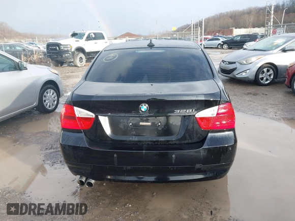 2008 BMW 3 Series 328i with VIN WBAVA33518KX87050, listed as a IAAI auction lot 40961613 with 189,357 mi miles and . Bid and sale history available at DreamBid. Image 16.