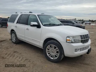 2013 Lincoln Navigator z VIN 5LMJJ2H55DEL07940, wystawiony jako Copart lot #50454775 z przebiegiem 182 682 mil mil oraz Szkoda całkowita • Salvage title. Historia ofert i sprzedaży dostępna na DreamBid. Obrazek 4.