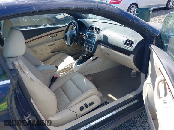 2009 Volkswagen Eos Lux with VIN WVWFA71F99V016393, listed as a IAAI auction lot 42081407 with 158,447 mi miles and . Bid and sale history available at DreamBid. Image 5.