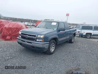 2006 Chevrolet Silverado 1500 LT3 with VIN 1GCEK19Z06Z198252, listed as a IAAI auction lot 42016369 with 317,834 mi miles and . Bid and sale history available at DreamBid. Image 2.