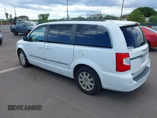2014 Chrysler Town & Country Touring with VIN 2C4RC1BG1ER242842, listed as a IAAI auction lot 42043861 with 102,448 mi miles. Bid and sale history available at carsss.com. Image 3.