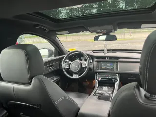 2016 Jaguar XF S with VIN SAJBM4BV0GCY13846, listed as a Copart auction lot 80396964 with 104,657 mi miles and Clean Title. Bid and sale history available at carsss.com. Image 5.