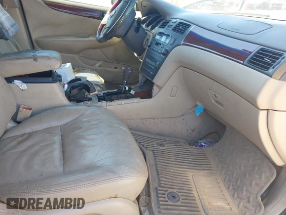 2003 Lexus ES with VIN JTHBF30G530122037, listed as a IAAI auction lot 42051319 with Not Provided miles. Bid and sale history available at carsss.com. Image 5.