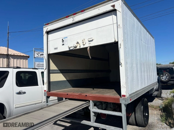2016 Ford Super Duty F-550 DRW XL with VIN 1FDUF5GY4GEC26883, listed as a Copart auction lot 85107164 with 0 mi miles and Clean Title. Bid and sale history available at carsss.com. Image 4.