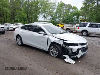 2018 Chevrolet Malibu LT z VIN 1G1ZD5ST6JF175618, wystawiony jako IAAI lot #42257182 z przebiegiem 126 033 mil mil oraz . Historia ofert i sprzedaży dostępna na DreamBid. Obrazek 1.