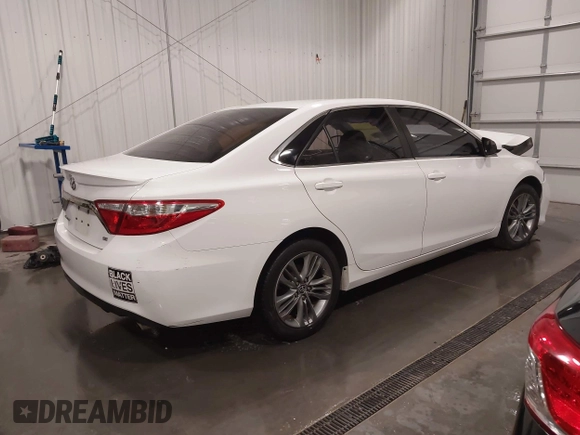 2015 Toyota Camry XLE with VIN 4T1BF1FK0FU056717, listed as a IAAI auction lot 41966126 with 159,246 mi miles and . Bid and sale history available at DreamBid. Image 4.
