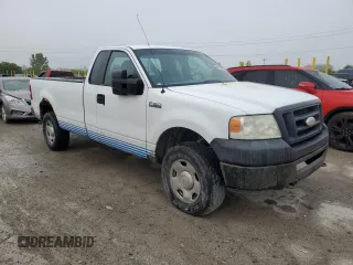 2008 Ford F-150 XL z VIN 1FTRF14W28KD54256, wystawiony jako Copart lot #58759235 z przebiegiem Nie podano mil oraz Czysty tytuł • Clean title. Historia ofert i sprzedaży dostępna na DreamBid. Obrazek 4.