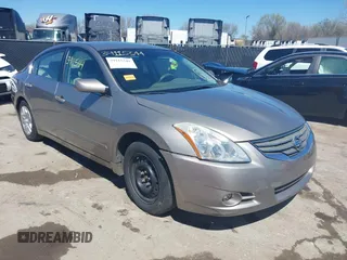 2012 Nissan Altima 2.5 S with VIN 1N4AL2AP1CC230917, listed as a IAAI auction lot 39115344 with 194,758 mi miles. Bid and sale history available at carsss.com. Image 1.