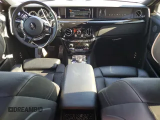 2018 Rolls-Royce Phantom z VIN SCA687S53JU104584, wystawiony jako Copart lot #67137354 z przebiegiem 11 034 mil mil oraz Szkody całkowita. Historia ofert i sprzedaży dostępna na DreamBid. Obrazek 8.