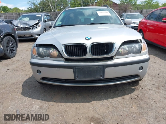 2002 BMW 3 Series 325xi with VIN WBAEP33422PF00009, listed as a IAAI auction lot 42371590 with 361,936 mi miles and . Bid and sale history available at DreamBid. Image 6.