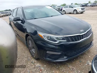 2020 Kia Optima LX with VIN 5XXGT4L34LG419202, listed as a IAAI auction lot 41380609 with 84,554 mi miles. Bid and sale history available at carsss.com. Image 1.