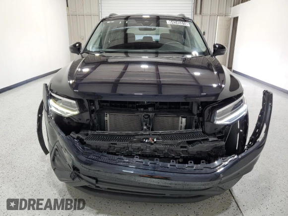 2024 Volkswagen Tiguan S with VIN 3VVRB7AX2RM211296, listed as a Copart auction lot 64245315 with 8,911 mi miles and Non repairable. Bid and sale history available at DreamBid. Image 5.
