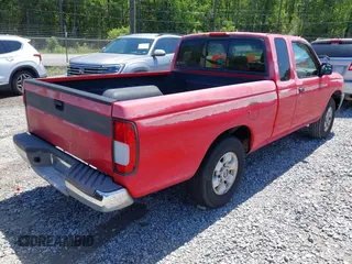 1998 Nissan Frontier XE z VIN 1N6DD26S9WC350161, wystawiony jako IAAI lot #41997747 z przebiegiem 343 084 mil mil oraz . Historia ofert i sprzedaży dostępna na DreamBid. Obrazek 4.