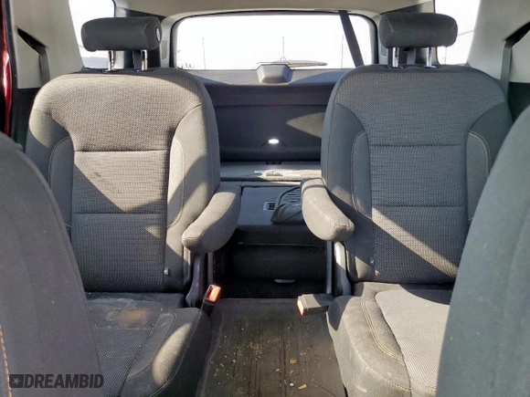 2018 Chevrolet Traverse LT Cloth with VIN 1GNERGKW1JJ108961, listed as a Copart auction lot 53327065 with 118,009 mi miles and Clean Title. Bid and sale history available at carsss.com. Image 10.