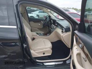 2019 Mercedes-Benz GLC 300 with VIN WDC0G4JB6KV185786, listed as a IAAI auction lot 42472450 with 86,561 mi miles and . Bid and sale history available at DreamBid. Image 5.