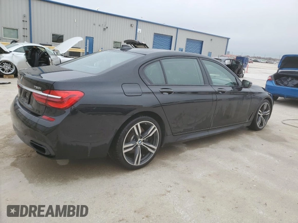 2018 BMW 7 Series ALPINA B7 xDrive with VIN WBA7F2C5XJG423853, listed as a Copart auction lot 88920175 with 124,652 mi miles and Salvage Title. Bid and sale history available at carsss.com. Image 3.