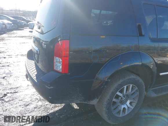 2012 Nissan Pathfinder LE z VIN 5N1AR1NB9CC638403, wystawiony jako IAAI lot #41612262 z przebiegiem Nie podano mil oraz . Historia ofert i sprzedaży dostępna na DreamBid. Obrazek 17.