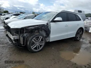2015 Audi SQ5 Premium Plus with VIN WA1CGAFP6FA051633, listed as a Copart auction lot 50214715 with 136,965 mi miles and Salvage Title. Bid and sale history available at carsss.com. Image 1.