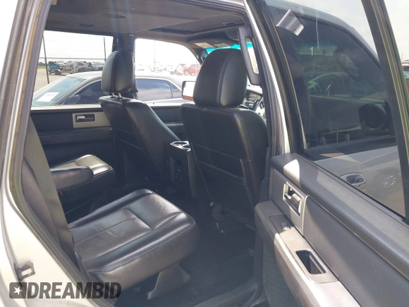 2012 Ford Expedition XLT z VIN 1FMJU1H57CEF66321, wystawiony jako IAAI lot #42311631 z przebiegiem 242 134 mil mil oraz . Historia ofert i sprzedaży dostępna na DreamBid. Obrazek 8.