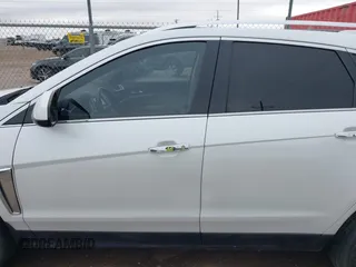 2016 Cadillac SRX Luxury Collection z VIN 3GYFNBE36GS519495, wystawiony jako IAAI lot #42147882 z przebiegiem 126 689 mil mil oraz . Historia ofert i sprzedaży dostępna na DreamBid. Obrazek 14.