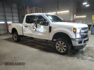 2019 Ford F-350 XL z VIN 1FT8W3BT4KEC28891, wystawiony jako Copart lot #57335125 z przebiegiem 110 495 mil mil oraz Szkoda całkowita • Salvage title. Historia ofert i sprzedaży dostępna na DreamBid. Obrazek 4.
