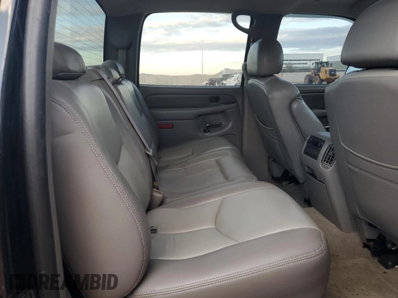 2006 GMC Sierra Denali z VIN 2GTEK63N661316610, wystawiony jako Copart lot #88360765 z przebiegiem 175 759 mil mil oraz Szkody całkowita. Historia ofert i sprzedaży dostępna na DreamBid. Obrazek 10.