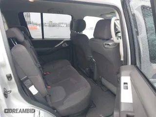 2006 Nissan Pathfinder SE with VIN 5N1AR18U56C635693, listed as a IAAI auction lot 41507131 with 117,611 mi miles. Bid and sale history available at carsss.com. Image 8.