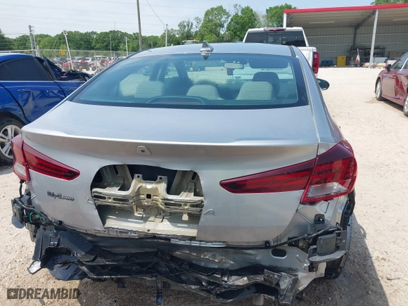 2020 Hyundai Elantra SEL with VIN 5NPD84LF8LH593390, listed as a IAAI auction lot 42042718 with 41,938 mi miles. Bid and sale history available at carsss.com. Image 6.