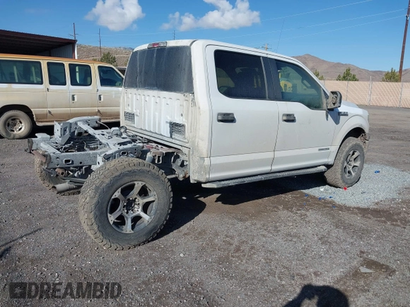 2018 Ford F-150 XL with VIN 1FTEW1E11JFD71517, listed as a IAAI auction lot 41921824 with 26,141 mi miles. Bid and sale history available at carsss.com. Image 4.