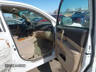 2010 Toyota Highlander Hybrid with VIN JTEBW3EH3A2043210, listed as a IAAI auction lot 41721744 with 243,246 mi miles. Bid and sale history available at carsss.com. Image 5.