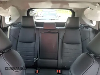 2021 Toyota RAV4 XLE Premium z VIN 2T3C1RFV3MW155693, wystawiony jako Copart lot #61505845 z przebiegiem 22 420 mil mil oraz Szkoda całkowita • Salvage title. Historia ofert i sprzedaży dostępna na DreamBid. Obrazek 10.