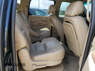 2010 Cadillac Escalade ESV Luxury z VIN 1GYUKHEF9AR213754, wystawiony jako Copart lot #51558905 z przebiegiem 221 373 mil mil oraz Szkoda całkowita • Salvage title. Historia ofert i sprzedaży dostępna na DreamBid. Obrazek 11.