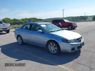 2004 Acura TSX with VIN JH4CL96874C000800, listed as a IAAI auction lot 42669783 with 350,546 mi miles and . Bid and sale history available at DreamBid. Image 1.