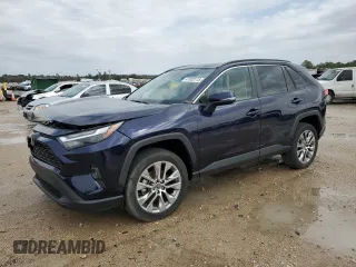 2022 Toyota RAV4 XLE Premium with VIN 2T3C1RFV5NW217919, listed as a Copart auction lot 47832115 with 21,533 mi miles and Salvage Title. Bid and sale history available at carsss.com. Image 1.