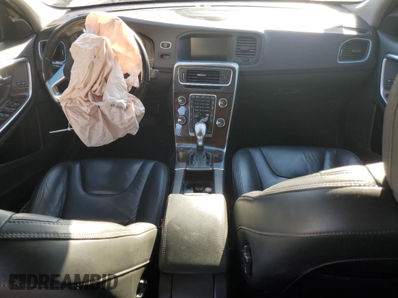 2013 Volvo S60 T5 with VIN YV1612FH8D2185774, listed as a Copart auction lot 46322195 with 60,560 mi miles and Salvage Title. Bid and sale history available at carsss.com. Image 8.