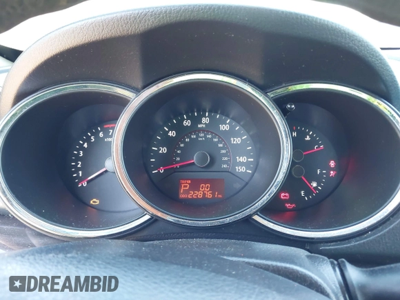 2013 Kia Sorento LX with VIN 5XYKT3A17DG375103, listed as a IAAI auction lot 42327291 with 228,761 mi miles and . Bid and sale history available at DreamBid. Image 7.
