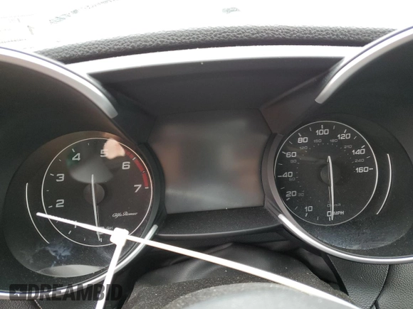 2020 Alfa Romeo Giulia with VIN ZARFANAN2L7633258, listed as a Copart auction lot 42742955 with 0 mi miles and Salvage Title. Bid and sale history available at carsss.com. Image 9.