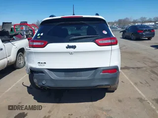 2016 Jeep Cherokee Sport with VIN 1C4PJMAB1GW314251, listed as a IAAI auction lot 41815330 with 124,588 mi miles. Bid and sale history available at carsss.com. Image 16.