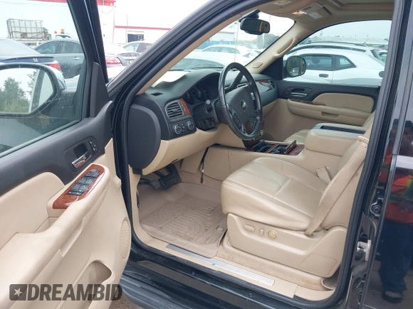 2007 Chevrolet Avalanche 3LT with VIN 3GNFK12327G298260, listed as a IAAI auction lot 42286344 with 251,923 mi miles and . Bid and sale history available at DreamBid. Image 12.