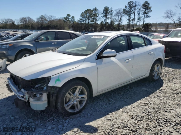 2014 Volvo S60 T5 with VIN YV1612FS7E2296538, listed as a Copart auction lot 46918885 with 128,328 mi miles and Salvage Title. Bid and sale history available at carsss.com. Image 1.