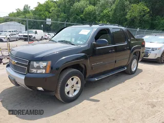 2013 Chevrolet Avalanche LT with VIN 3GNTKFE76DG259746, listed as a IAAI auction lot 42491223 with 92,131 mi miles and . Bid and sale history available at DreamBid. Image 17.