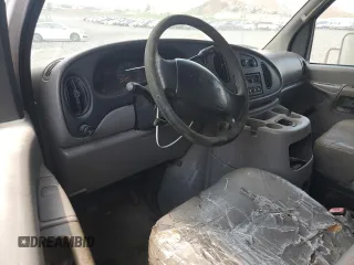 2002 Ford Econoline Cargo z VIN 1FDSE35L12HA81850, wystawiony jako Copart lot #59160315 z przebiegiem 74 773 mil mil oraz Czysty tytuł • Clean title. Historia ofert i sprzedaży dostępna na DreamBid. Obrazek 8.